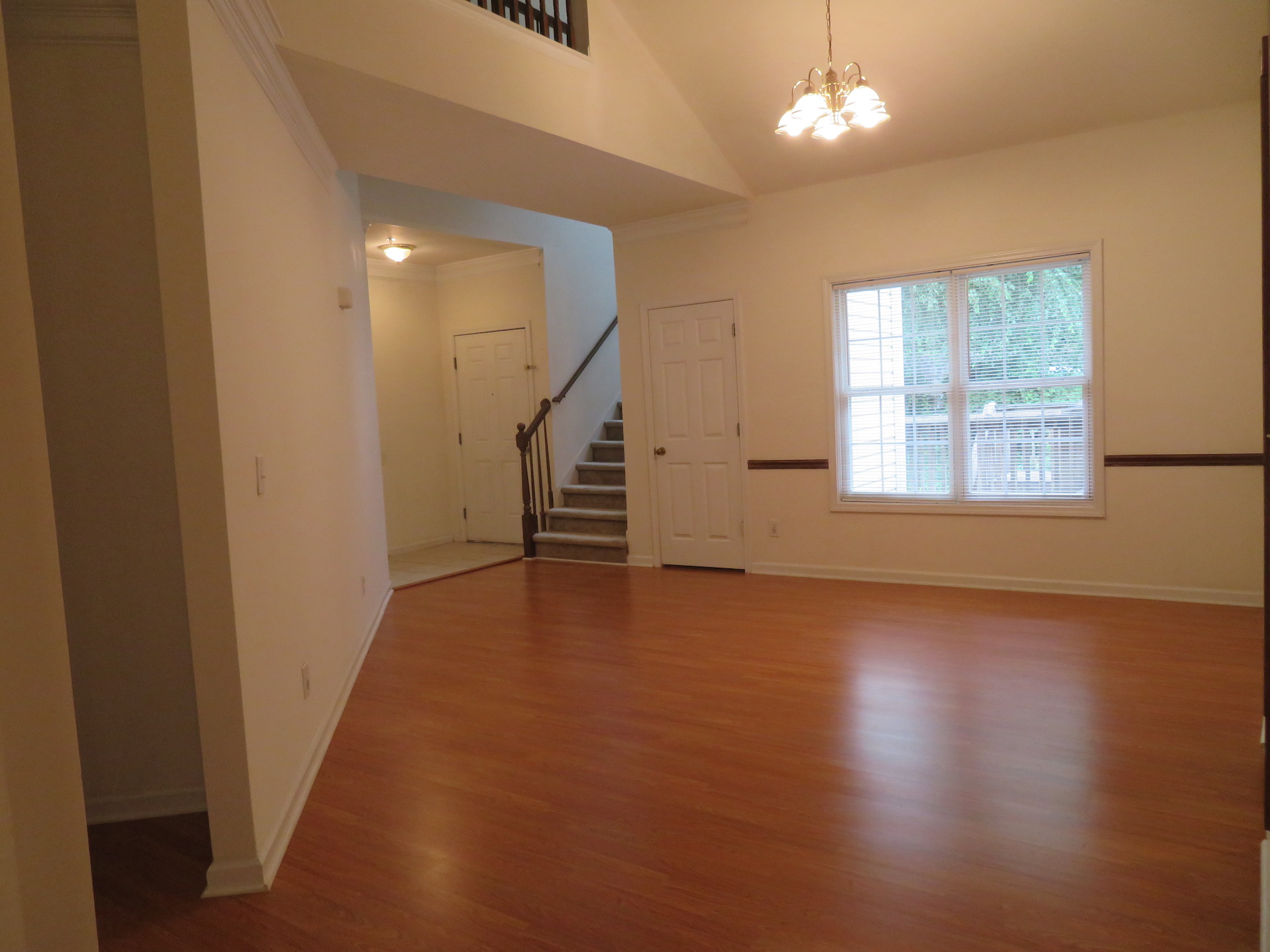 8806 Fairview Bluff
